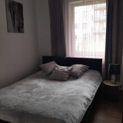 Alquiler de un acogedor apartamento con patio, 38 m², distrito Łagiewniki, Cracovia, Polonia